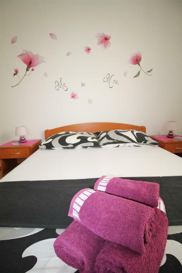 Private Accommodation Carevic Dubrovnik Exterior foto